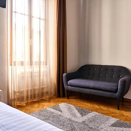 Panzió Al Cavour 34 Trento