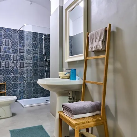 Al Cavour 34 Bed & Breakfast Trento
