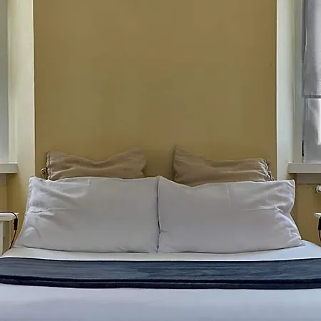 Al Cavour 34 B&B 트렌토