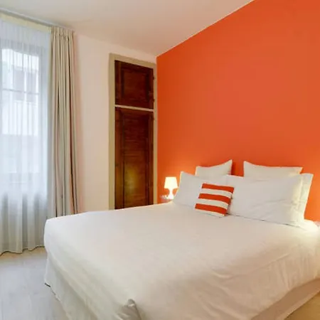 Al Cavour 34 Bed & Breakfast
