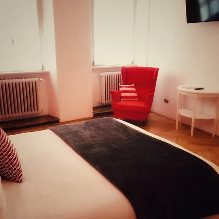 Al Cavour 34 Bed & Breakfast