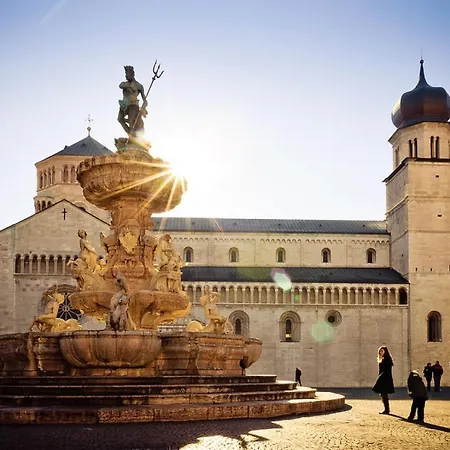 Al Cavour 34 Panzió Trento