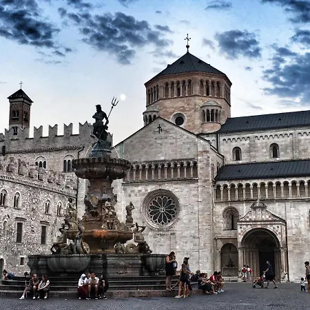 Al Cavour 34 Panzió 4*