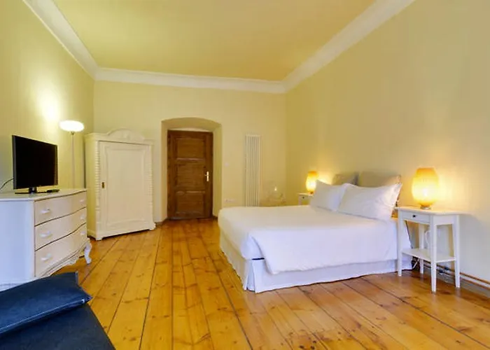 Al Cavour 34 4* Trento